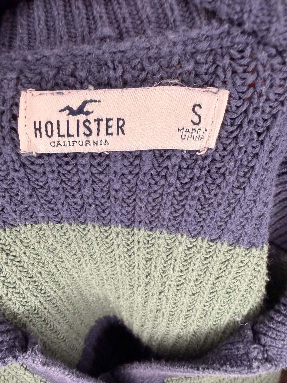 Hollister Striped Cropped Collared Knit Sweater (Small)